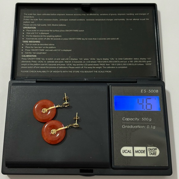 SOLID 14K GOLD ROUND CORAL DYED JADE DANGLE DROP EARRINGS - Picture 8 of 8